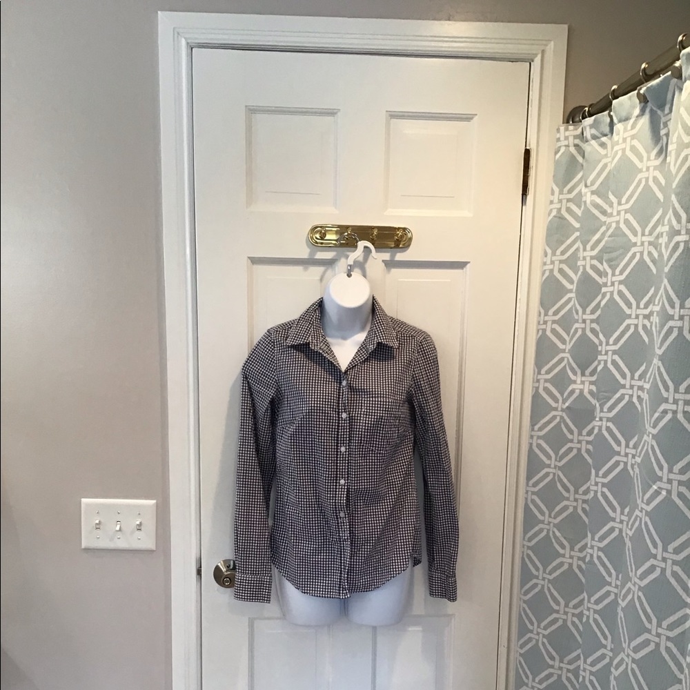 H&M; Womens Size 4 button down